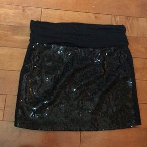 Black sequin pencil skirt